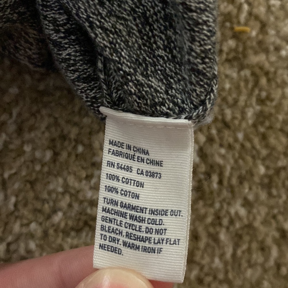 American Eagle Grey Sweater - Picture 2 of 5
